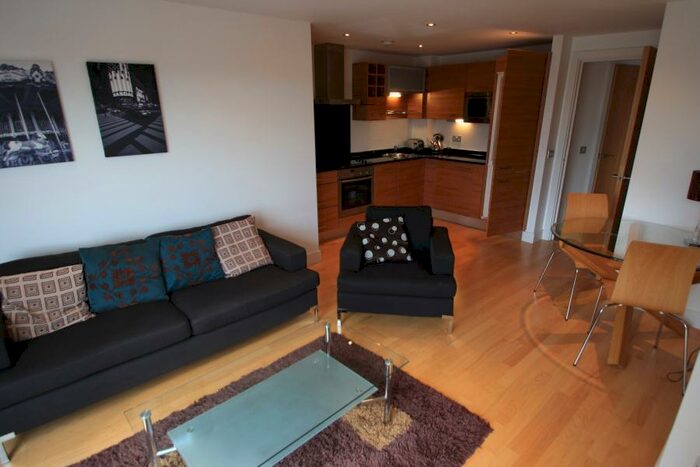 2 Bedroom Apartment To Rent In Clarence House, The Boulevard, Leeds, LS10