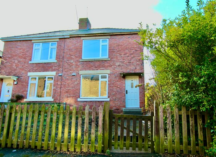 2 Bedroom Semi-Detached House To Rent In Park View, Burnopfield NE16