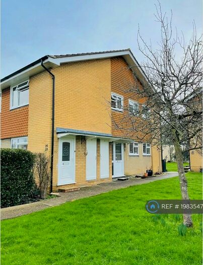 3 Bedroom Flat To Rent In Glebe Way, Whitstable, CT5