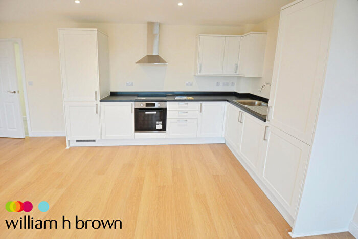 2 Bedroom Apartment To Rent In Purfleet Road, Aveley, South Ockendon, RM15