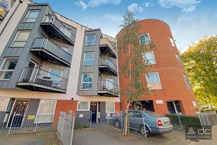 2 Bedroom Maisonette To Rent In Drinkwater Road, Harrow, HA2