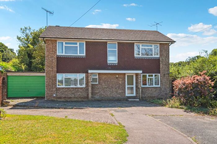 4 Bedroom Detached House For Sale In Juniper Gate, Rickmansworth, WD3