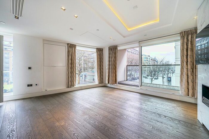 2 Bedroom Flat To Rent In Kensington High Street, London, W14