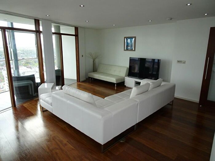 2 Bedroom Penthouse To Rent In Beetham Tower, Holloway Circus, B1