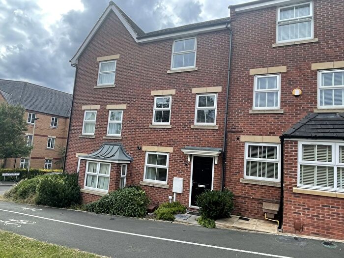 4 Bedroom Terraced House To Rent In Herongate Road, Leicester, LE5