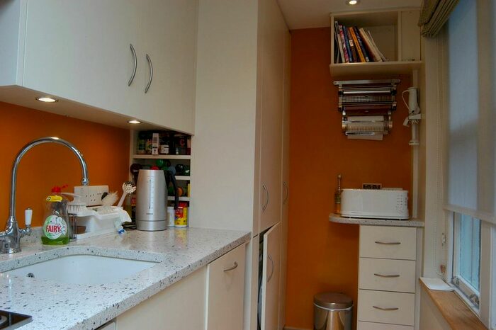 2 Bedroom Flat To Rent In Hill Street, Mayfair, London, W1J