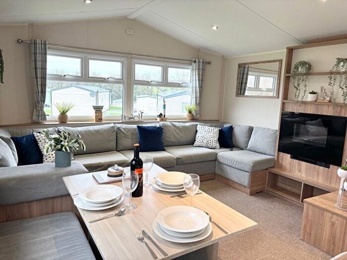 3 Bedroom Park Home For Sale In Bridgerule, Holsworthy, EX22