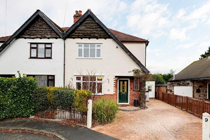 3 Bedroom Semi Detached House For Sale In Woodlands Avenue, Chester, CH1