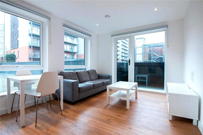 2 Bedroom Flat To Rent In Eastbank Tower, Great Ancoats Street, M4