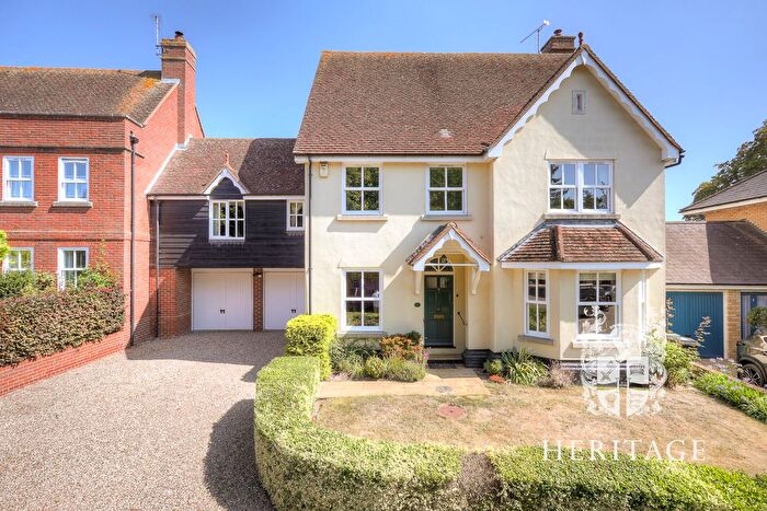 5 Bedroom Link Detached House For Sale In Nunns Close, Coggeshall, Essex, CO6