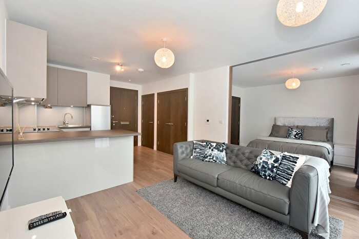 1 Bedroom Flat To Rent In Lockside House, Chelsea Creek, Hammersmith And Fulham, London, SW6