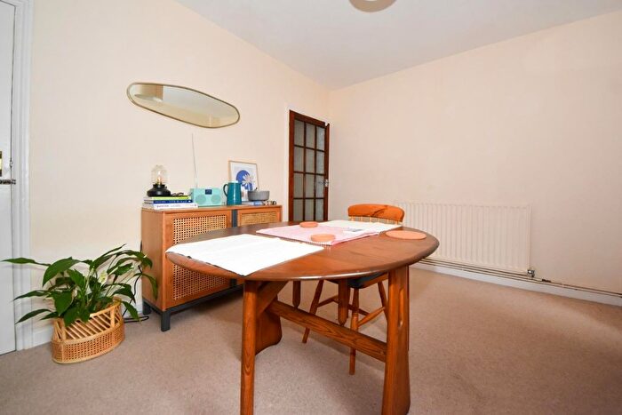 2 Bedroom Terraced House For Sale In Cherry Street, Warwick, CV34