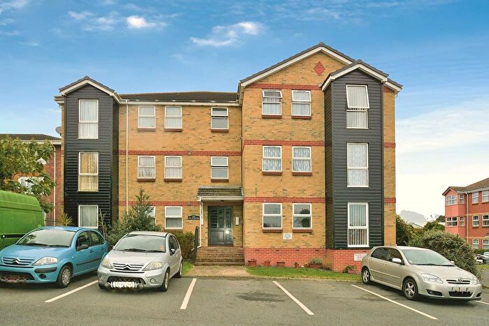 2 Bedroom Flat To Rent In Slade Road, Ryde, PO33