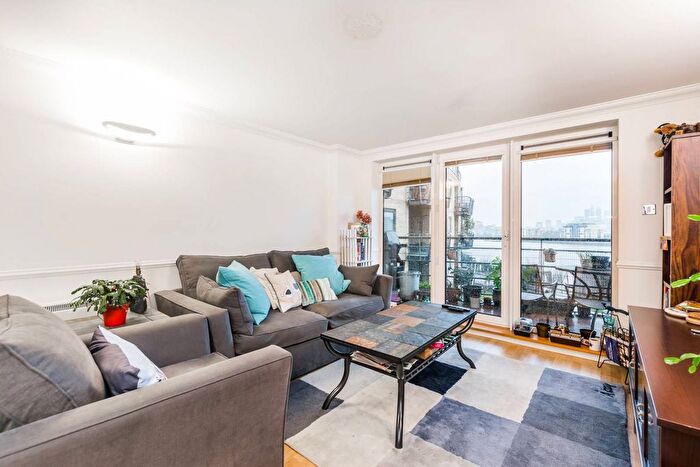2 Bedroom Flat To Rent In Glaisher Street, Greenwich, London, SE8