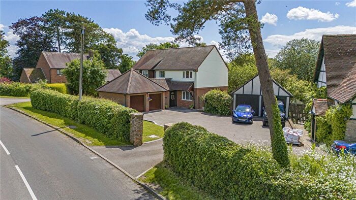 4 Bedroom Detached House For Sale In Long Crendon, Buckinghamshire, HP18