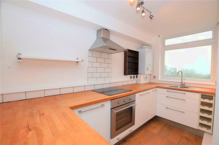 1 Bedroom Apartment To Rent In Grange Road, London, SE19
