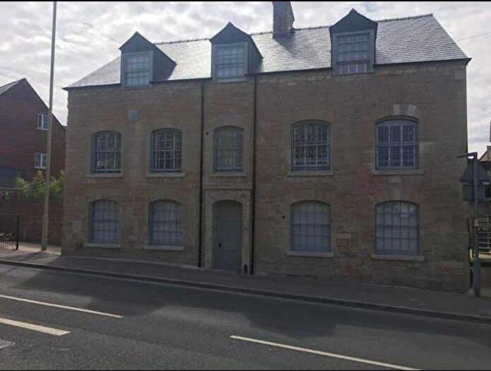 2 Bedroom Flat To Rent In Westward Road, Stroud, GL5