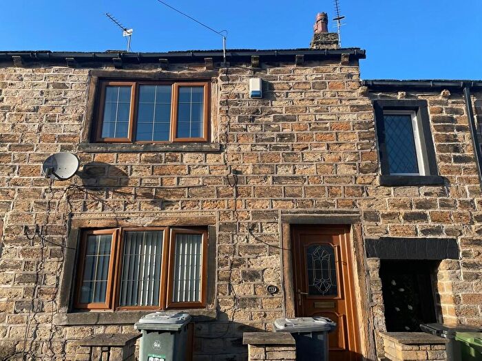 2 Bedroom Cottage To Rent In Moor Lane, Birkenshaw, BD11