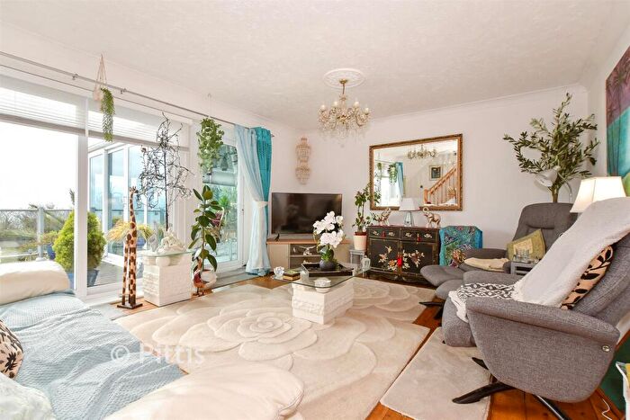 4 Bedroom Chalet For Sale In Gills Cliff Road, Ventnor, Isle Of Wight, PO38