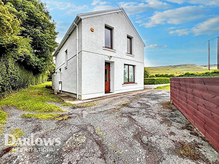 3 Bedroom Detached House For Sale In Hirwaun Road, Aberdare, CF44