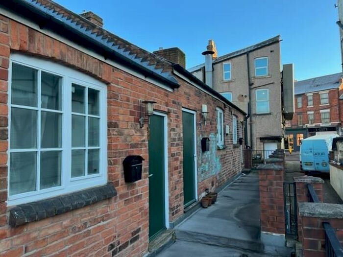 2 Bedroom Flat To Rent In Haydn Road, Sherwood, Nottingham, NG5