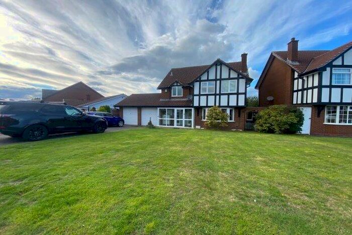 4 Bedroom Detached House To Rent In Bishops Way, Sutton Coldfield, B74