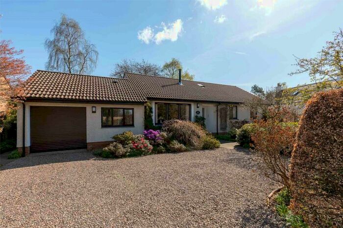 3 Bedroom Bungalow For Sale In Auchindoras, Meikleour, Perth, PH2