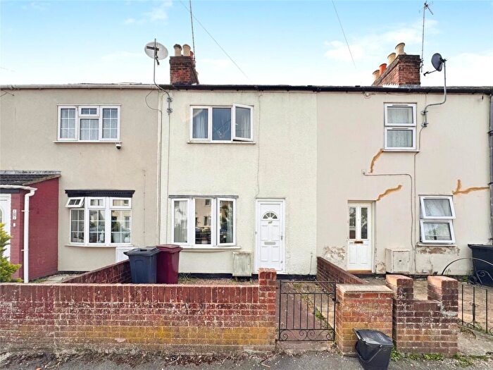 3 Bedroom Terraced House To Rent In Great Knollys Street, Reading, Berkshire, RG1