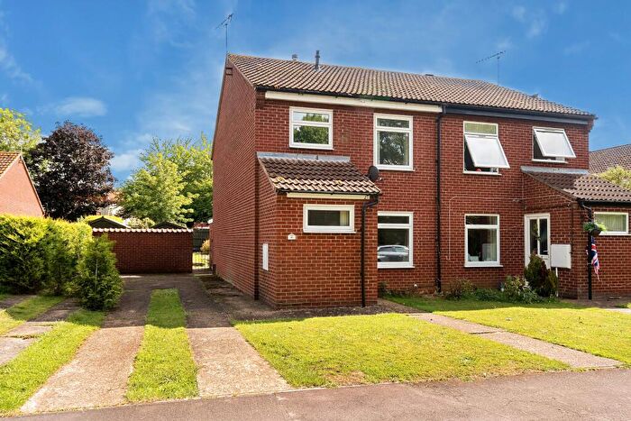3 Bedroom Semi-Detached House For Sale In Grange Road, Metheringham, LN4