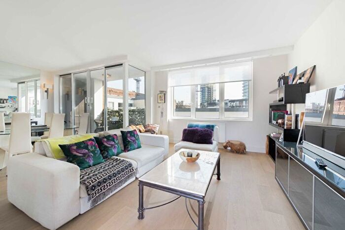 2 Bedroom Flat To Rent In The Quadrangle, Chelsea Harbour, SW10