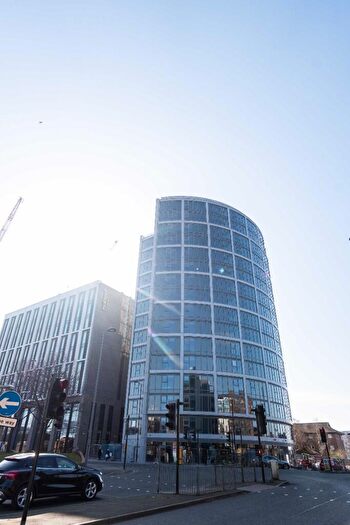 2 Bedroom Flat To Rent In One Park Lane, Heaps Mill, Liverpool, Merseyside, L1