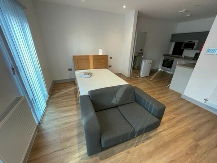 Studio To Rent In Park View, Old Tiverton Road, Exeter - Includes All Bills, EX4