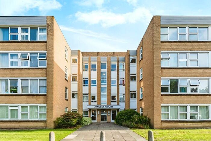 1 Bedroom Apartment For Sale In Wilbury Avenue, Hove, BN3