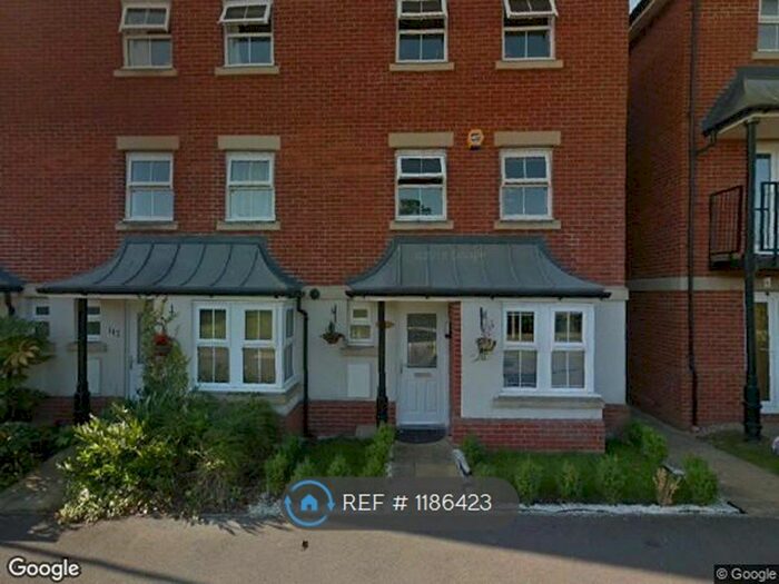 4 Bedroom End Of Terrace House To Rent In Cirrus Drive, Shinfield, Reading RG2