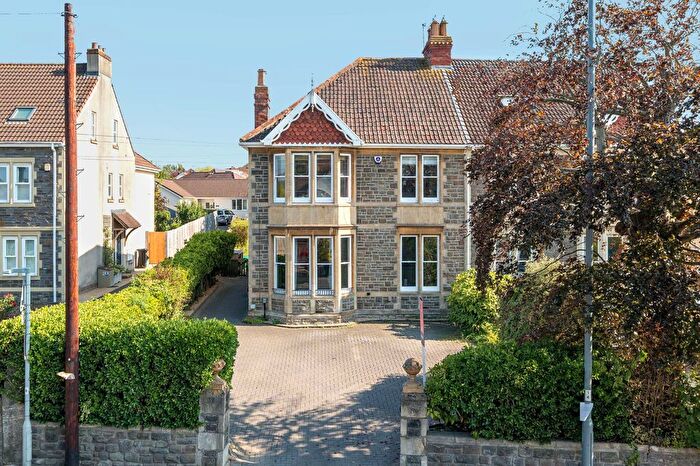 4 Bedroom Semi-detached House For Sale In Bath Road, Keynsham, BS31