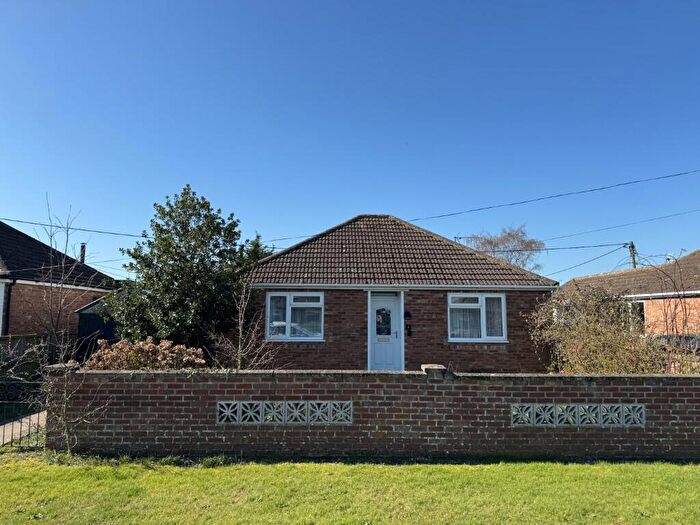 2 Bedroom Detached Bungalow For Sale In Linford Estate, Clenchwarton, King's Lynn, Norfolk, PE34
