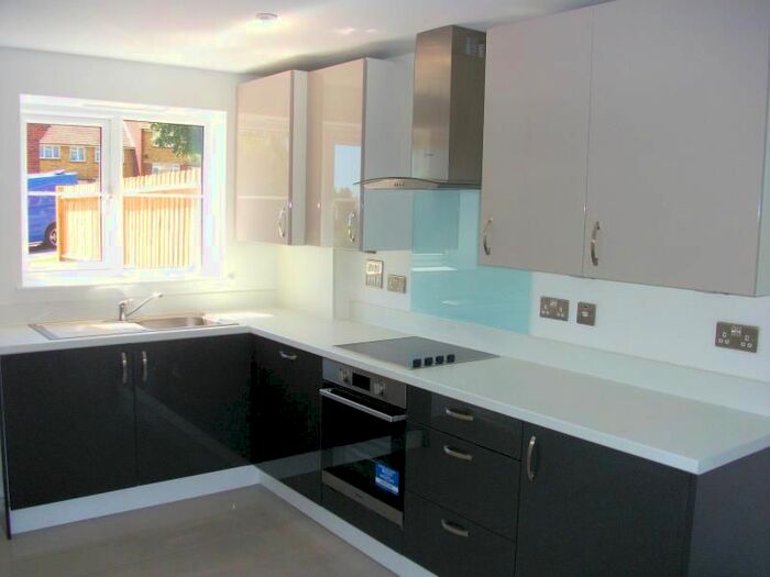 3 Bedroom Terraced House To Rent In Upper Broomgrove Road, Hastings, TN34