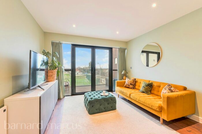 1 Bedroom Flat To Rent In Mollison Drive, Wallington, SM6