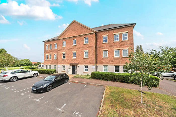2 Bedroom Apartment For Sale In Rainbow Road, Erith, DA8