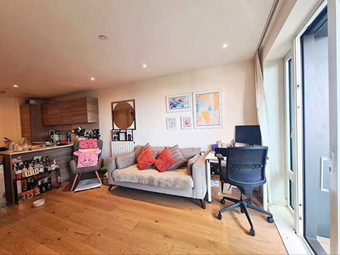 1 Bedroom Flat To Rent In Biring House, Duke Of Wellington Avenue, Woolwich, London, SE18