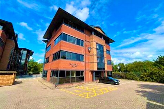 1 Bedroom Flat For Sale In Balmoral House, Salford, M5