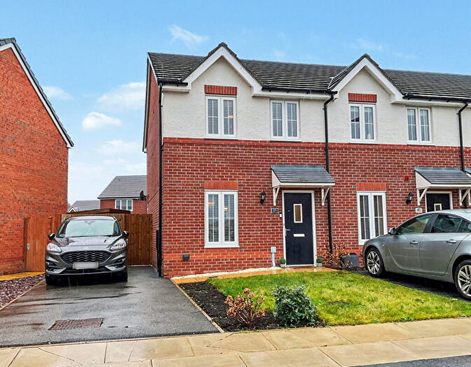 2 Bedroom Semi-Detached House For Sale In Evesham Drive, Southport, PR9