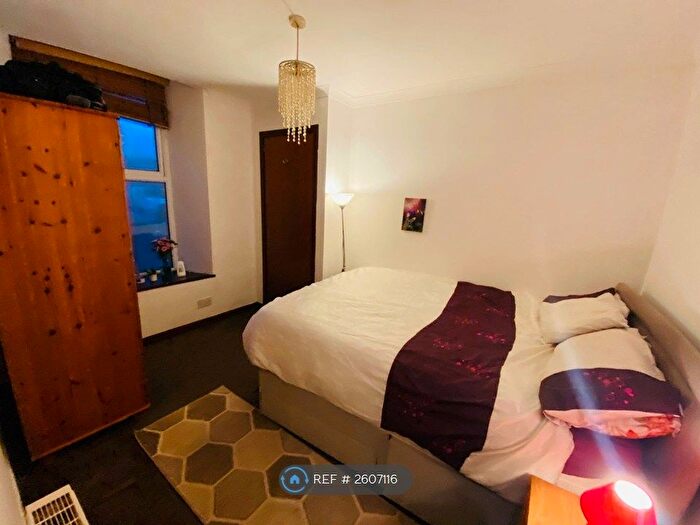 1 Bedroom Flat To Rent In Portland Street, Aberdeen, AB11