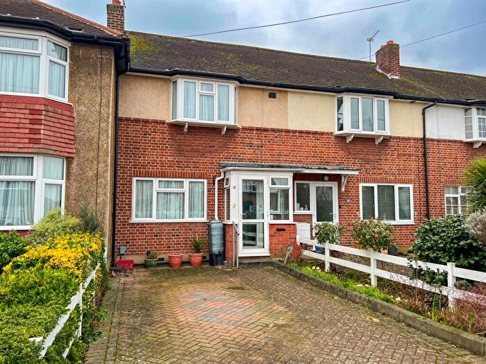 2 Bedroom Terraced House For Sale In Berkeley Drive, West Molesey, KT8