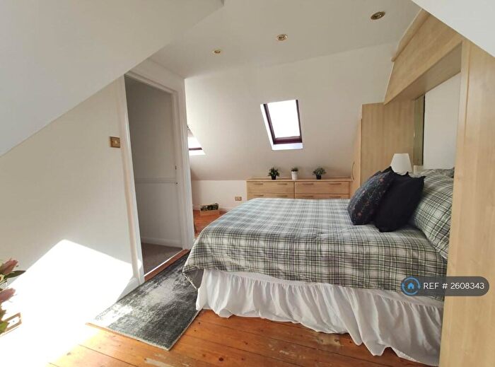 5 Bedroom Detached House To Rent In Denny Close, London, E6