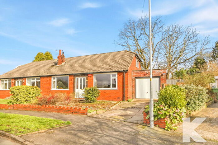 3 Bedroom Semi-Detached Bungalow For Sale In North Gate, Garden Suburbs, Oldham, OL8