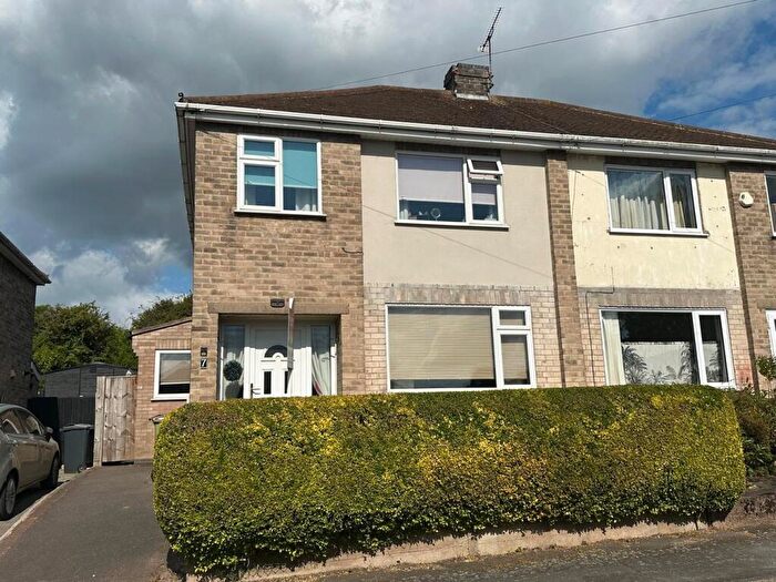 3 Bedroom Semi-Detached House For Sale In Bonchurch Road, Whitwick, Coalville, LE67