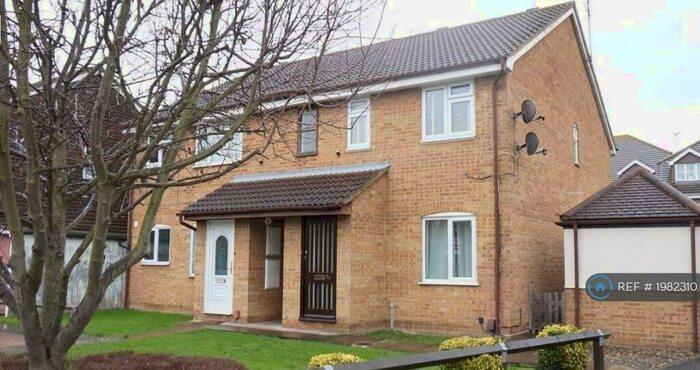 1 Bedroom Flat To Rent In Burns Place, Tilbury, RM18