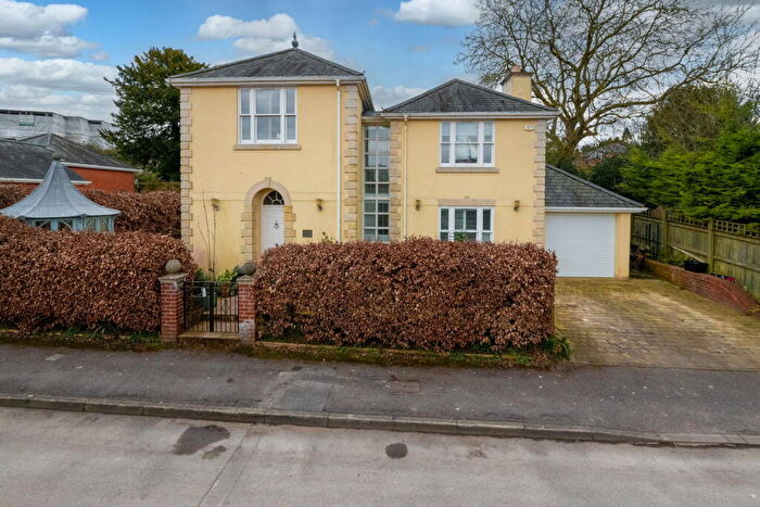 4 Bedroom Detached House For Sale In Littleton, Winchester, SO22