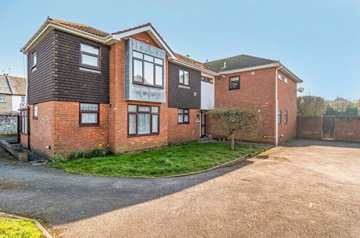 2 Bedroom Flat For Sale In Linden Road, Saffron Court, PO21